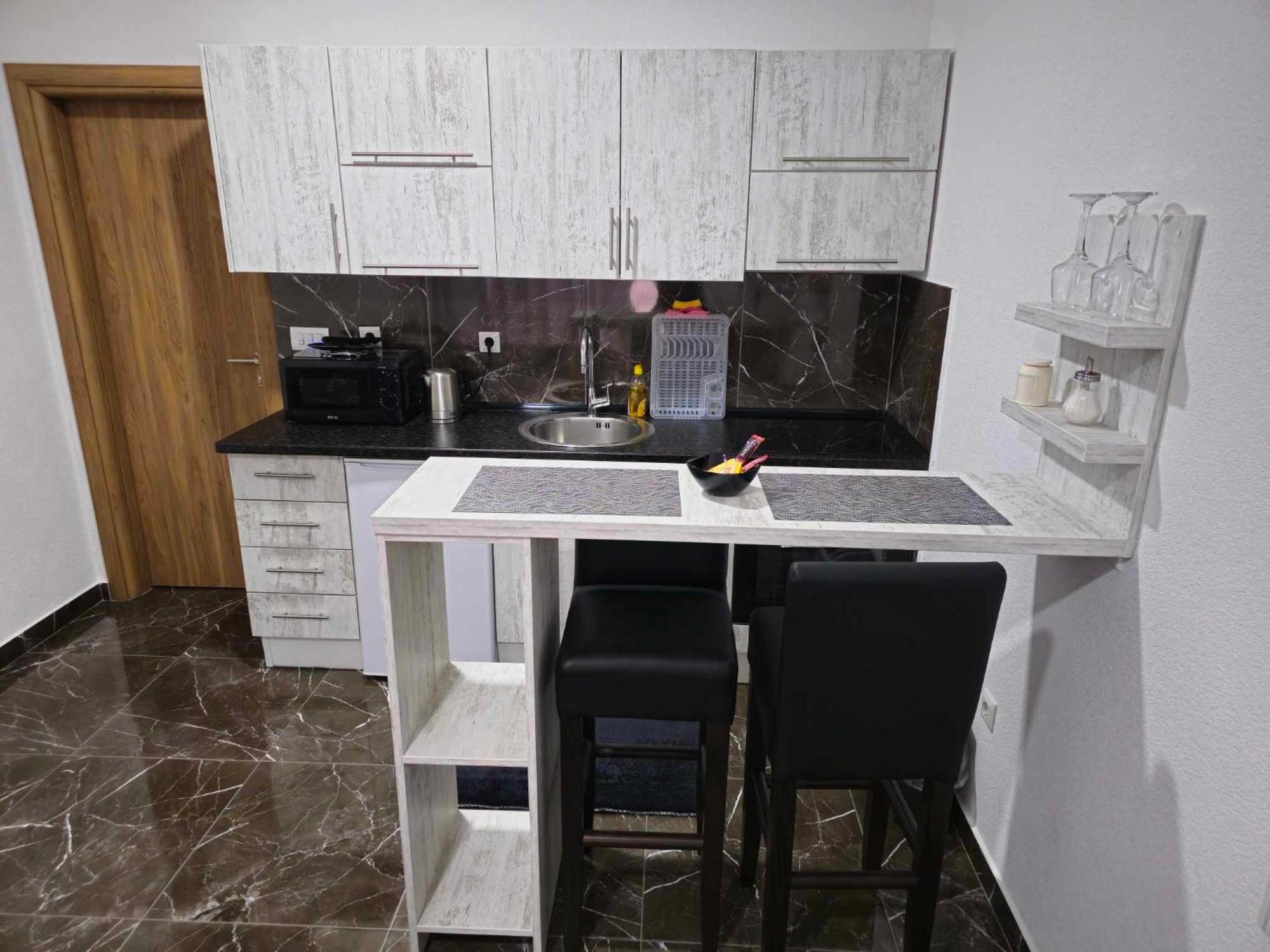 Malm Travnik Apartment Bagian luar foto